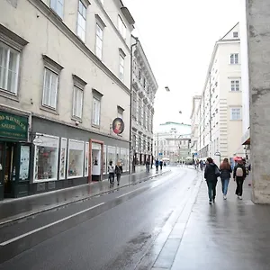 Apartamento Heart Of Vienna- Next To Albertina, Viena